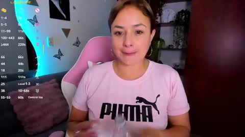 Snapshot of luciamature_ chatting on June 22, 2026, 5:54 pm Lucia online show from June 22, 2026, 5:54 pm