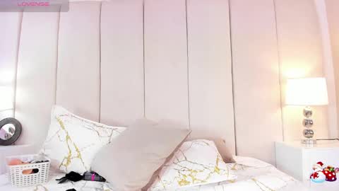 Lisseth  online show from December 24, 2024, 2:10 am