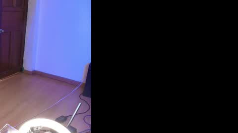 luciana_hunters online show from March 10, 2025, 12:04 pm