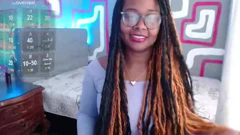 Luciana online show from November 22, 2025, 4:50 pm