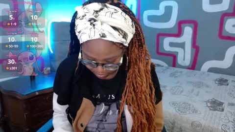 Luciana online show from November 24, 2025, 11:54 am