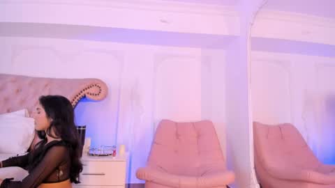 Snapshot of luciana_roa chatting on May 10, 2026, 2:44 pm Luciana online show from May 10, 2026, 2:44 pm