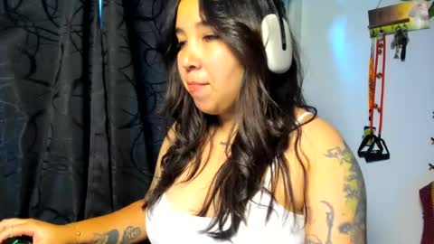 Snapshot of lucianacapisce chatting on June 15, 2026, 7:49 pm Dani 3 online show from June 15, 2026, 7:49 pm