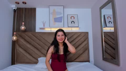 Luci  online show from February 28, 2025, 9:01 pm