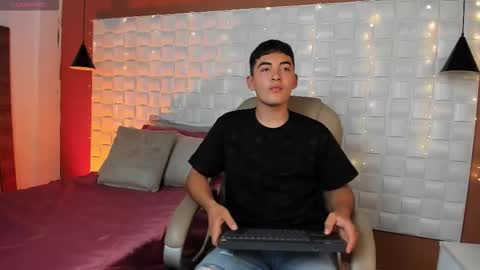 Luciano online show from February 24, 2026, 3:04 am