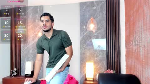 Snapshot of luciano_vitale_ chatting on June 24, 2026, 12:15 pm Luciano online show from June 24, 2026, 12:15 pm