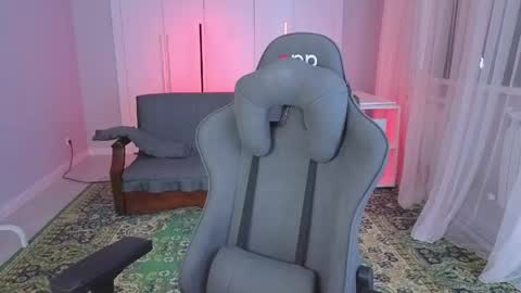 Snapshot of lucidangelok chatting on May 7, 2026, 7:14 am Angelok online show from May 7, 2026, 7:14 am