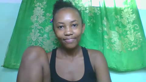 Snapshot of lucie196645 chatting on April 30, 2026, 6:20 am lucie196645 online show from April 30, 2026, 6:20 am