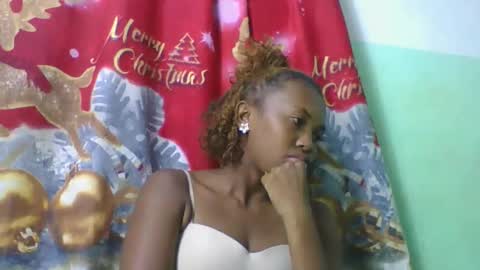 Snapshot of lucie196645 chatting on May 26, 2026, 6:48 pm lucie196645 online show from May 26, 2026, 6:48 pm