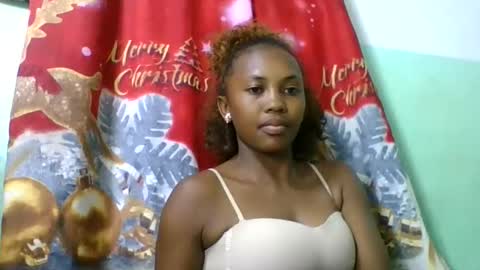 Snapshot of lucie196645 chatting on May 27, 2026, 7:33 pm lucie196645 online show from May 27, 2026, 7:33 pm