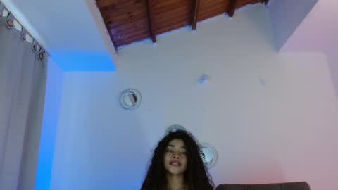 Lucie - online show from January 24, 2025, 9:58 pm