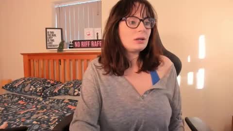 Lucie Winters online show from January 2, 2025, 12:13 pm