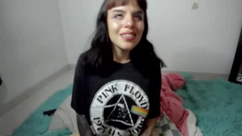 camila online show from March 9, 2025, 7:01 am