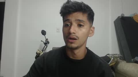 leonel online show from November 14, 2025, 6:39 pm