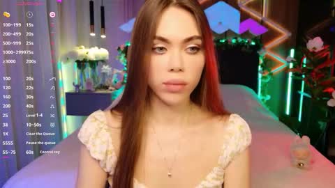 MimiFors online show from October 22, 2025, 12:05 pm