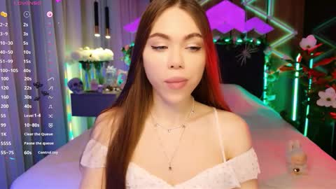 MimiFors online show from October 26, 2025, 2:45 pm