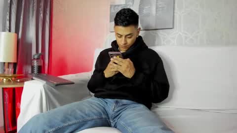 Leo online show from February 9, 2025, 11:47 am