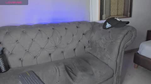 Leo online show from February 19, 2025, 2:12 pm