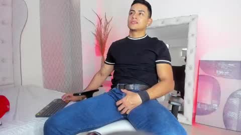 Leo online show from April 21, 2026, 12:00 pm