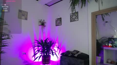 luciiana online show from March 2, 2025, 5:12 am