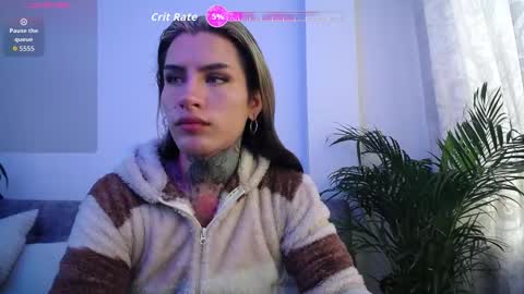 luciiana online show from October 3, 2025, 2:36 pm