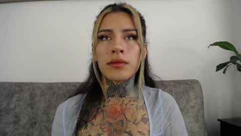 luciiana online show from April 21, 2026, 3:07 pm