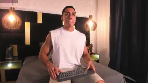 Snapshot of lucio__fox chatting on June 11, 2026, 12:03 pm Lucio online show from June 11, 2026, 12:03 pm