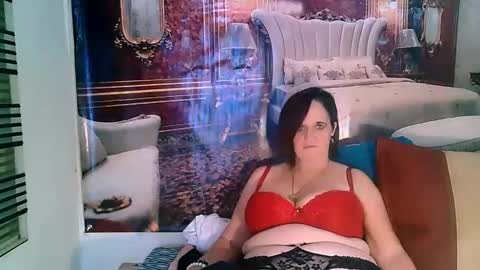 Snapshot of luciousgrace chatting on February 21, 2025, 12:28 pm Grace online show from February 21, 2025, 12:28 pm