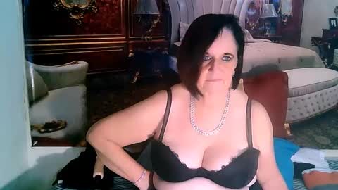 Snapshot of luciousgrace chatting on February 24, 2025, 1:46 am Grace online show from February 24, 2025, 1:46 am