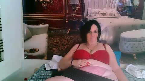 Snapshot of luciousgrace chatting on February 27, 2025, 11:48 pm Grace online show from February 27, 2025, 11:48 pm