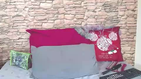 Snapshot of luciousgrace chatting on December 14, 2025, 7:18 pm Grace online show from December 14, 2025, 7:18 pm