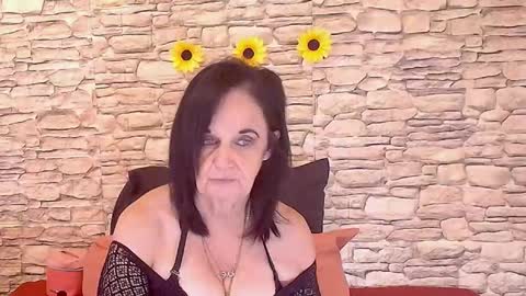 Snapshot of luciousgrace chatting on March 9, 2026, 5:44 am Grace online show from March 9, 2026, 5:44 am