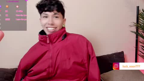 Noor online show from March 8, 2025, 9:51 pm