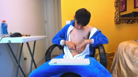 luckk_ online show from June 26, 2026, 5:45 am