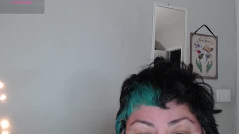 lucklucybbw online show from February 16, 2026, 1:13 am