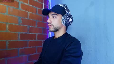 lucky_blessed online show from September 15, 2025, 9:31 am