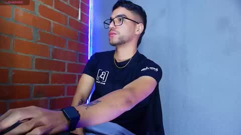 lucky_blessed online show from September 25, 2025, 2:37 am