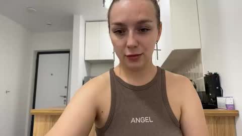 lucky_foryou_baby online show from September 30, 2025, 8:19 am