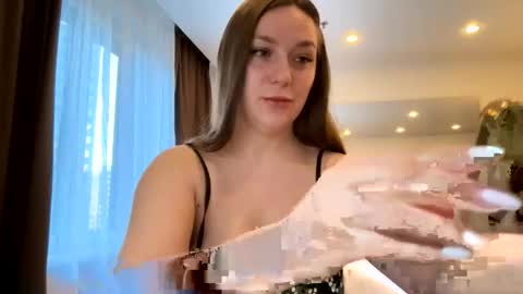 lucky_foryou_baby online show from March 23, 2026, 5:33 am