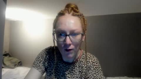 lucky_licky20 online show from March 10, 2026, 4:06 am