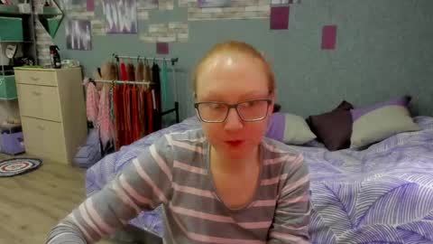 lucky_licky20 online show from April 19, 2026, 1:27 am
