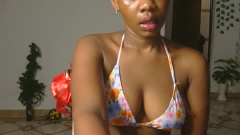 lucky_n_shyshy online show from November 13, 2025, 9:52 am