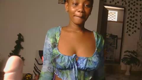 lucky_n_shyshy online show from November 14, 2025, 8:46 am