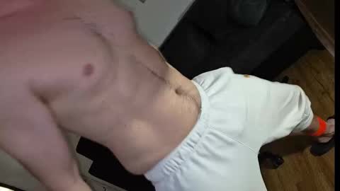 Snapshot of luckybong chatting on February 27, 2026, 6:19 pm luckybong online show from February 27, 2026, 6:19 pm