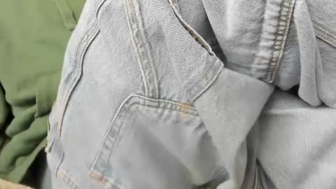 Snapshot of luckydrakex chatting on January 28, 2025, 9:41 am Lucky online show from January 28, 2025, 9:41 am