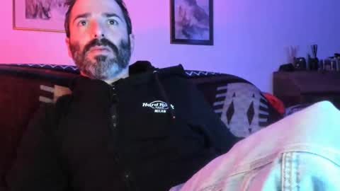 Snapshot of luckydrakex chatting on February 5, 2025, 1:37 am Lucky online show from February 5, 2025, 1:37 am