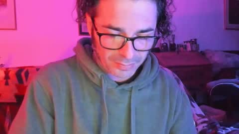 Snapshot of luckydrakex chatting on February 14, 2025, 6:51 pm Lucky online show from February 14, 2025, 6:51 pm