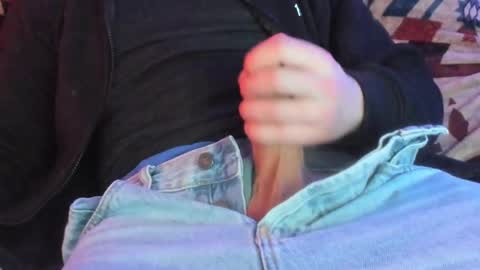 Snapshot of luckydrakex chatting on February 17, 2025, 11:53 pm Lucky online show from February 17, 2025, 11:53 pm