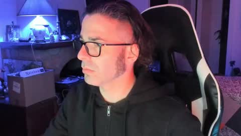 Snapshot of luckydrakex chatting on March 1, 2025, 9:04 pm Lucky online show from March 1, 2025, 9:04 pm