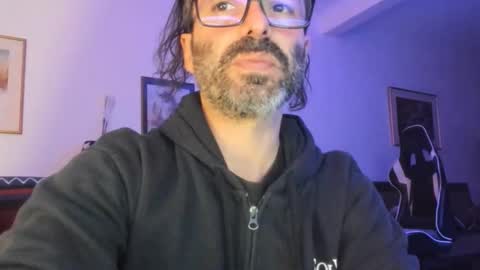 Snapshot of luckydrakex chatting on October 3, 2025, 6:38 pm Lucky online show from October 3, 2025, 6:38 pm